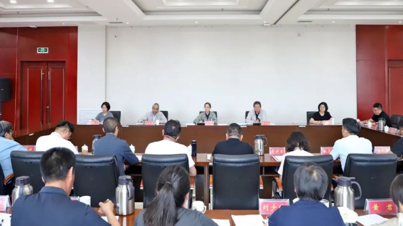 省物產集團黨委書記、董事長劉玲講授樹立和踐行正確政績觀學習教育專題黨課